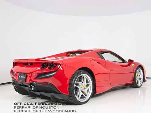 Used 2021 Ferrari F8 Tributo RWD image 27
