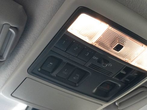 Used 2024 Toyota 4Runner SR5 Premium w/ Moonroof Package AWD/4WD image 15