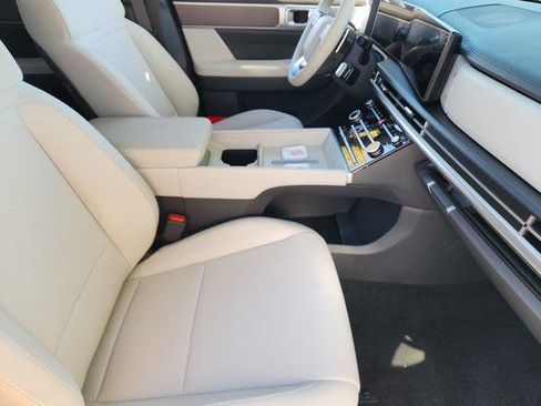 New 2026 Hyundai Santa Fe SE FWD image 9