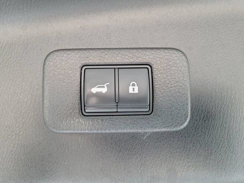Used 2022 Nissan Armada SL RWD image 11