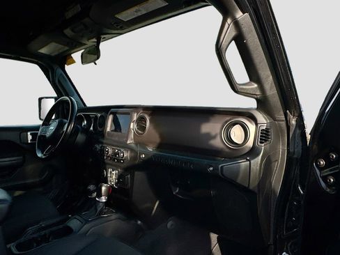 Used 2020 Jeep Wrangler Unlimited Sport S image 22