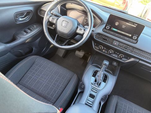 Used 2024 Honda HR-V Sport image 16