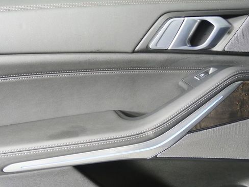 Certified 2025 BMW X5 sDrive40i RWD image 12