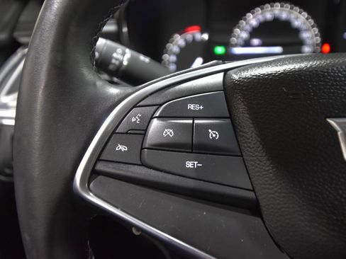 Used 2017 Cadillac XT5 Luxury w/ Driver Awareness Package image 21