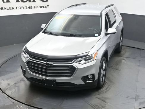 Used 2020 Chevrolet Traverse LT w/ LT Premium Package FWD image 48