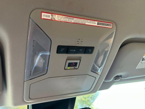 Certified 2025 Toyota RAV4 LE AWD/4WD image 28
