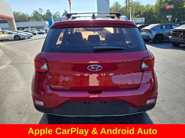 Used 2022 Hyundai Venue SEL FWD image 8