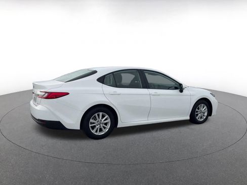 Used 2025 Toyota Camry LE image 14