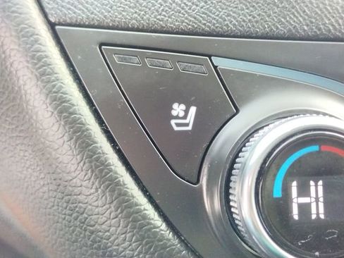 Used 2024 Chevrolet Malibu LT image 44