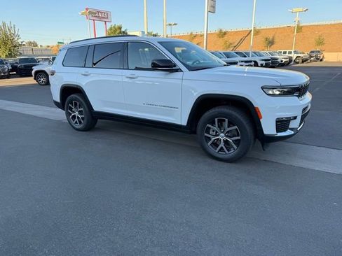 New 2025 Jeep Grand Cherokee L Limited w/ Trailer Tow Package image 8