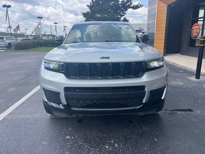 Used 2023 Jeep Grand Cherokee L Laredo