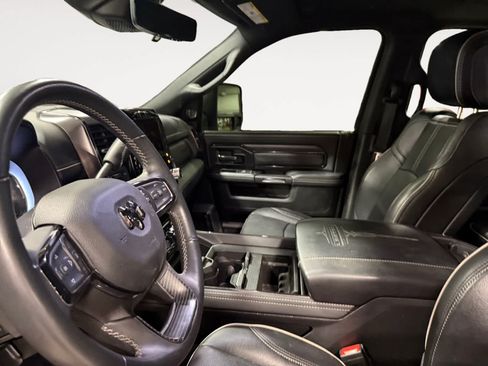 Used 2024 RAM 2500 Limited AWD/4WD image 10