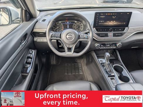 Used 2024 Nissan Altima 2.5 SL AWD/4WD image 11