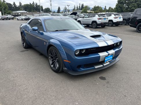 Used 2021 Dodge Challenger R/T Scat Pack RWD image 7