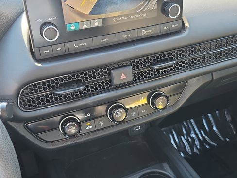 Certified 2023 Honda HR-V LX image 25