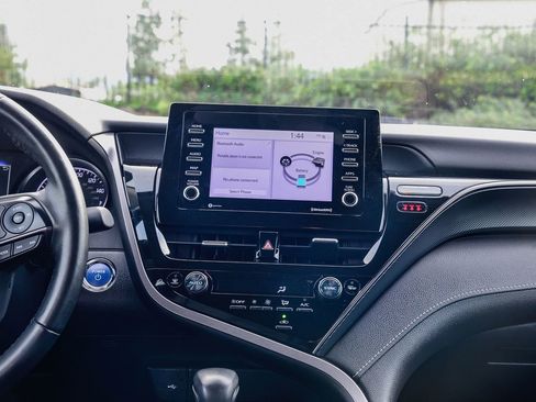 Used 2023 Toyota Camry SE image 16