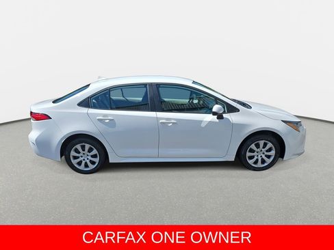 Used 2022 Toyota Corolla LE FWD image 4
