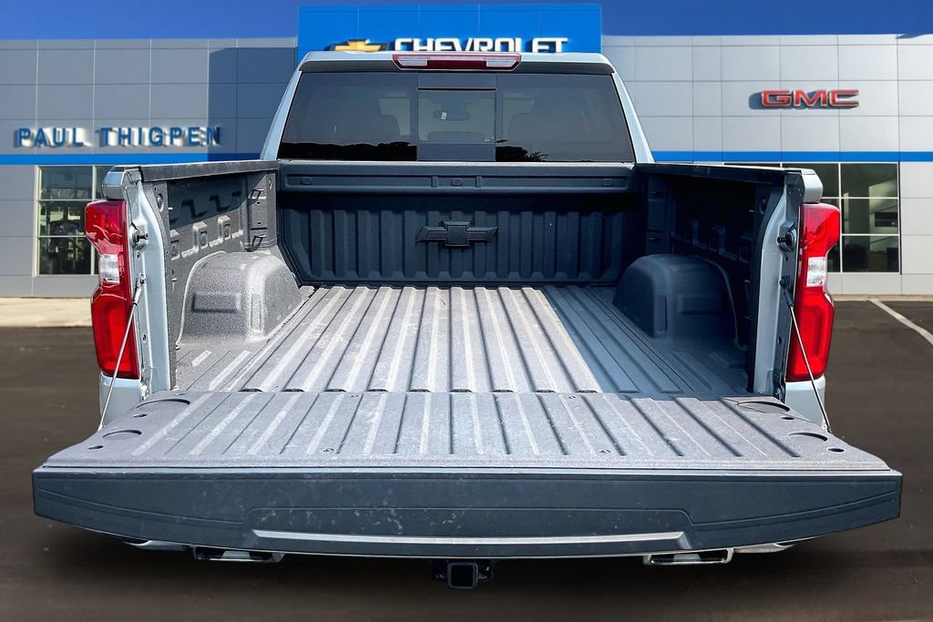 Used 2025 Chevrolet Silverado 1500 RST AWD/4WD image 7