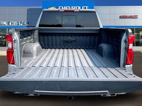 Used 2025 Chevrolet Silverado 1500 RST AWD/4WD image 7
