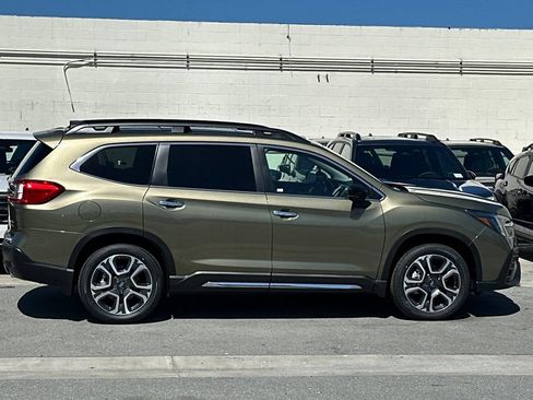 New 2026 Subaru Ascent Touring w/ Popular Package #1 AWD/4WD image 3
