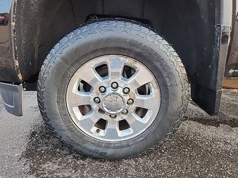 Used 2015 GMC Sierra 2500 Denali w/ Suspension Package, Off-Road AWD/4WD image 5