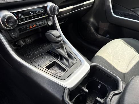 Used 2024 Toyota RAV4 XLE FWD image 27