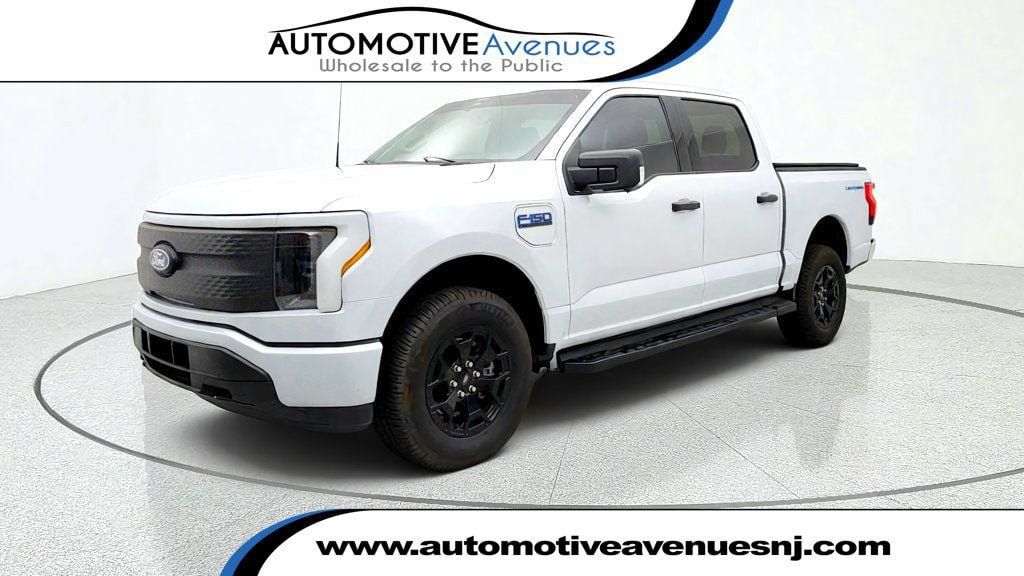 Used 2025 Ford F150 Lightning XLT w/ Max Trailer Tow Package AWD/4WD image 1