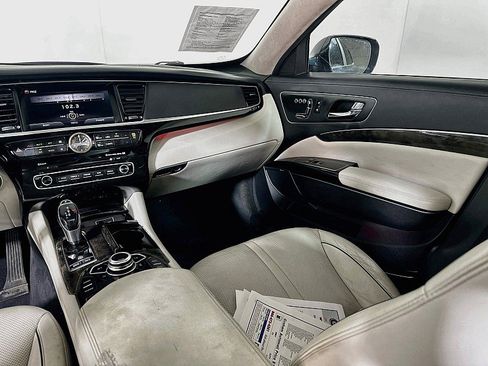 Used 2015 Kia K900 Luxury w/ VIP Package (Discontinued) RWD image 25