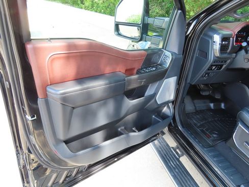 Used 2023 Ford F150 Lariat w/ Equipment Group 502A High AWD/4WD image 27