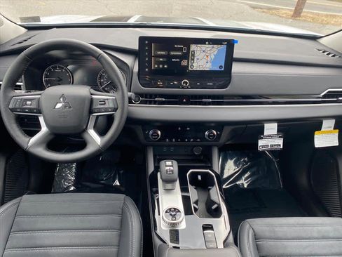 New 2026 Mitsubishi Outlander Trail Edition image 8
