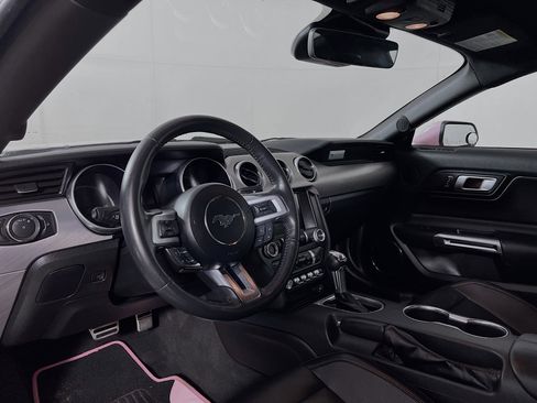 Used 2022 Ford Mustang Premium RWD image 9