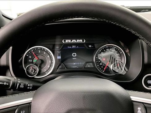 Used 2025 RAM 1500 Big Horn AWD/4WD image 29