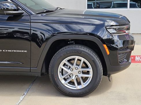 New 2026 Jeep Grand Cherokee Laredo RWD image 6