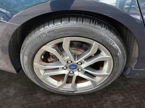 Used 2020 Ford Fusion SEL FWD image 38