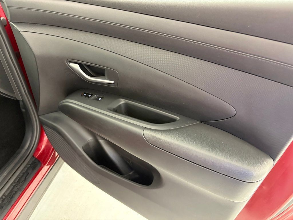 Used 2025 Hyundai Tucson SEL FWD image 42
