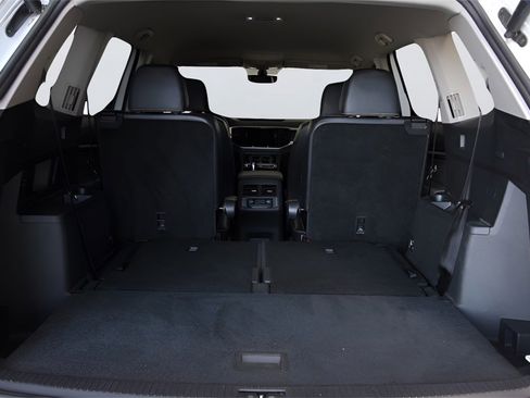 Used 2022 Volkswagen Atlas SE image 11