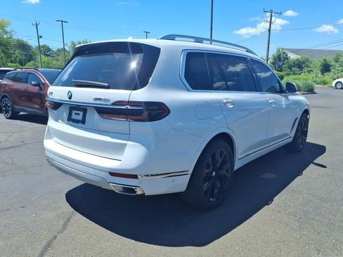 Used 2024 BMW X7 xDrive40i AWD/4WD image 8