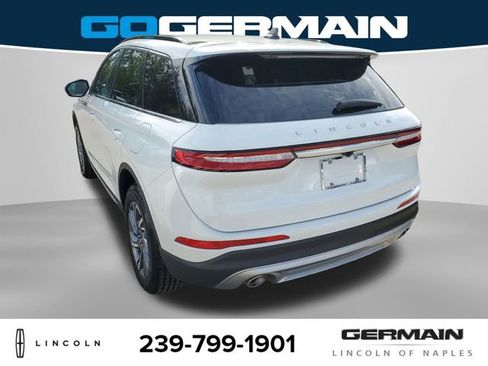 New 2026 Lincoln Corsair Premiere image 10