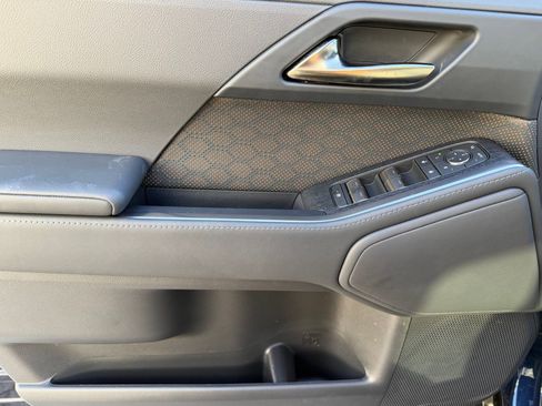 Used 2025 Lexus GX 550 550 Premium+ w/ Accessory Package (2T) image 37