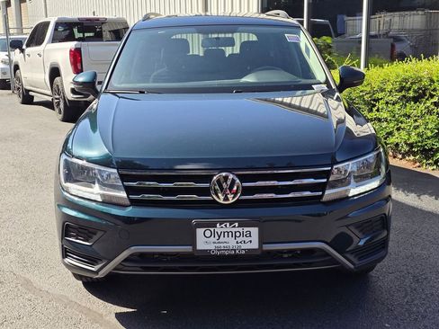 Used 2019 Volkswagen Tiguan S w/ Driver Assistance Package FWD image 2