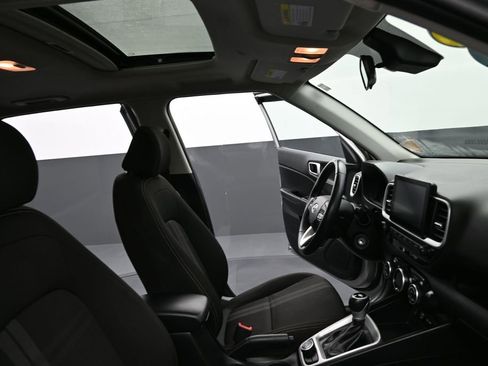 Certified 2023 Hyundai Venue SEL FWD image 25
