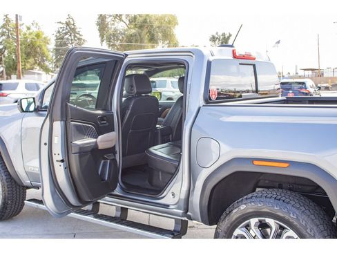 Used 2024 GMC Canyon Denali AWD/4WD image 13