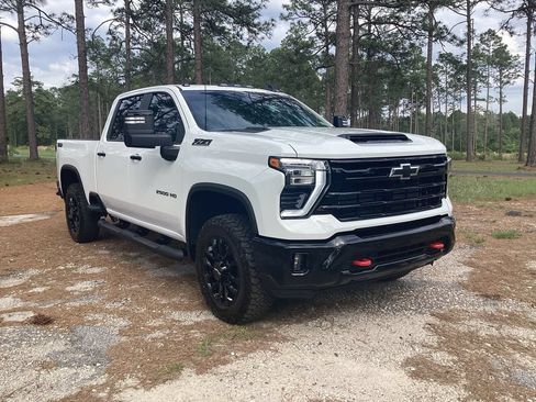 New 2026 Chevrolet Silverado 2500 LT w/ Trail Boss Package AWD/4WD image 6
