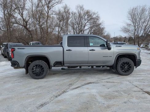 Used 2026 Chevrolet Silverado 2500 LTZ w/ LTZ Plus Package image 9