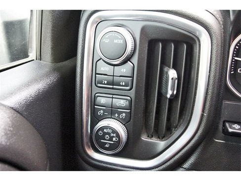 Used 2020 GMC Sierra 2500 SLT w/ Technology Package image 22