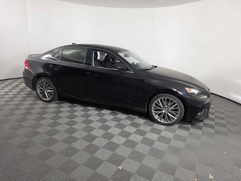 Used 2015 Lexus IS 250 w/ Navigation System Package image 6