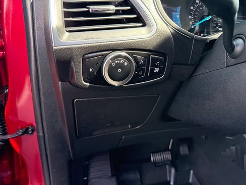 Used 2024 Ford Edge Titanium AWD/4WD image 16