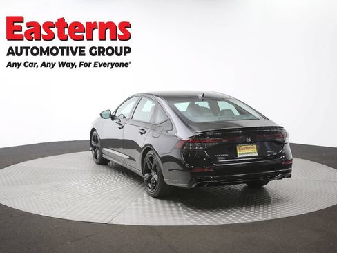 Used 2025 Honda Accord Sport image 65