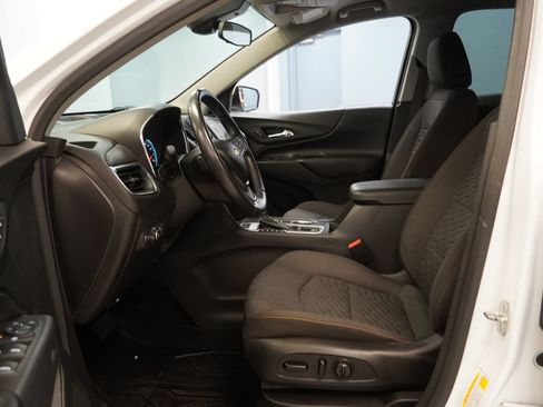 Used 2021 Chevrolet Equinox LT AWD/4WD image 4