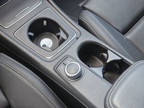 Used 2019 Mercedes-Benz CLA 250 4MATIC image 20